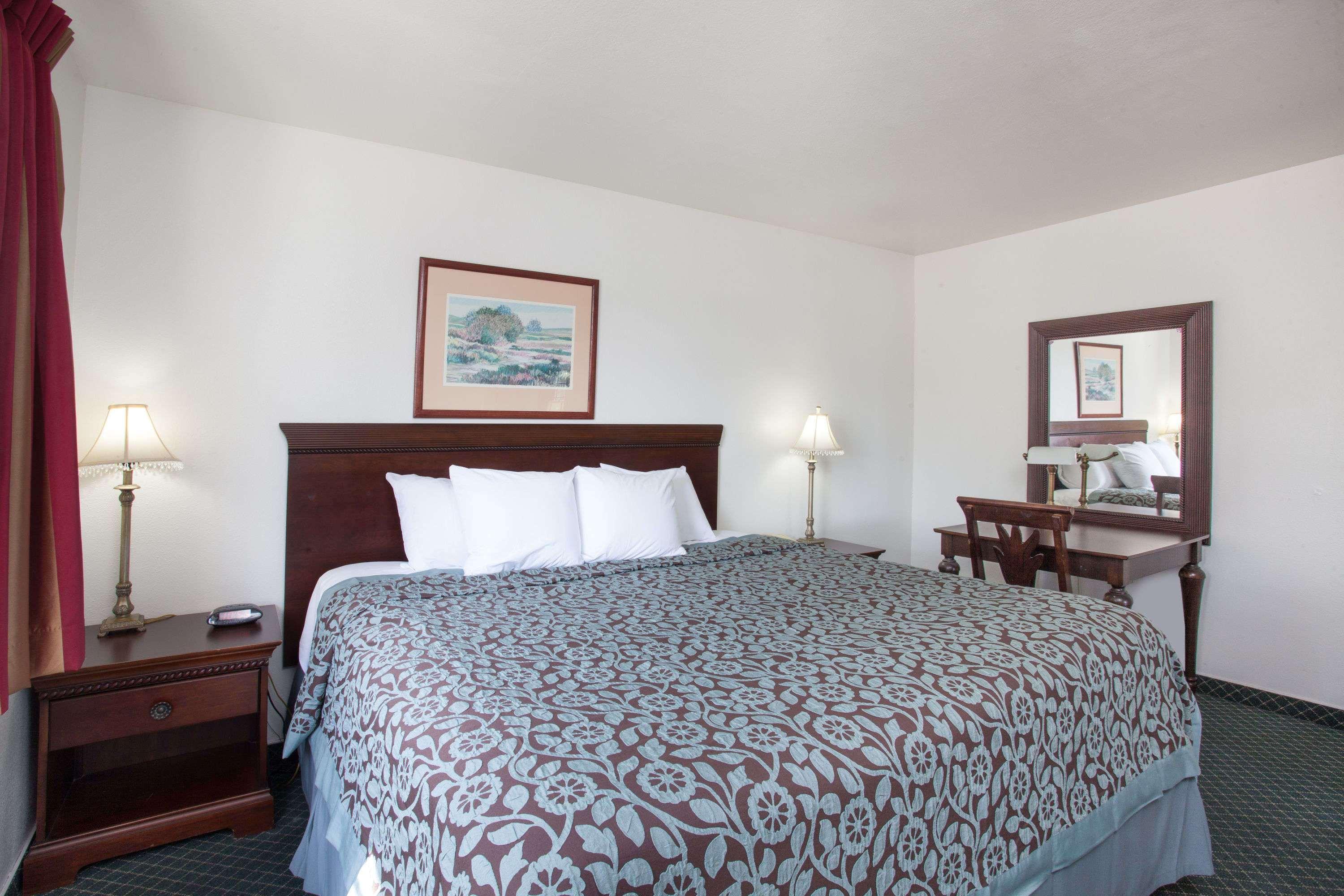 Days Inn By Wyndham Orange Anaheim Eksteriør billede