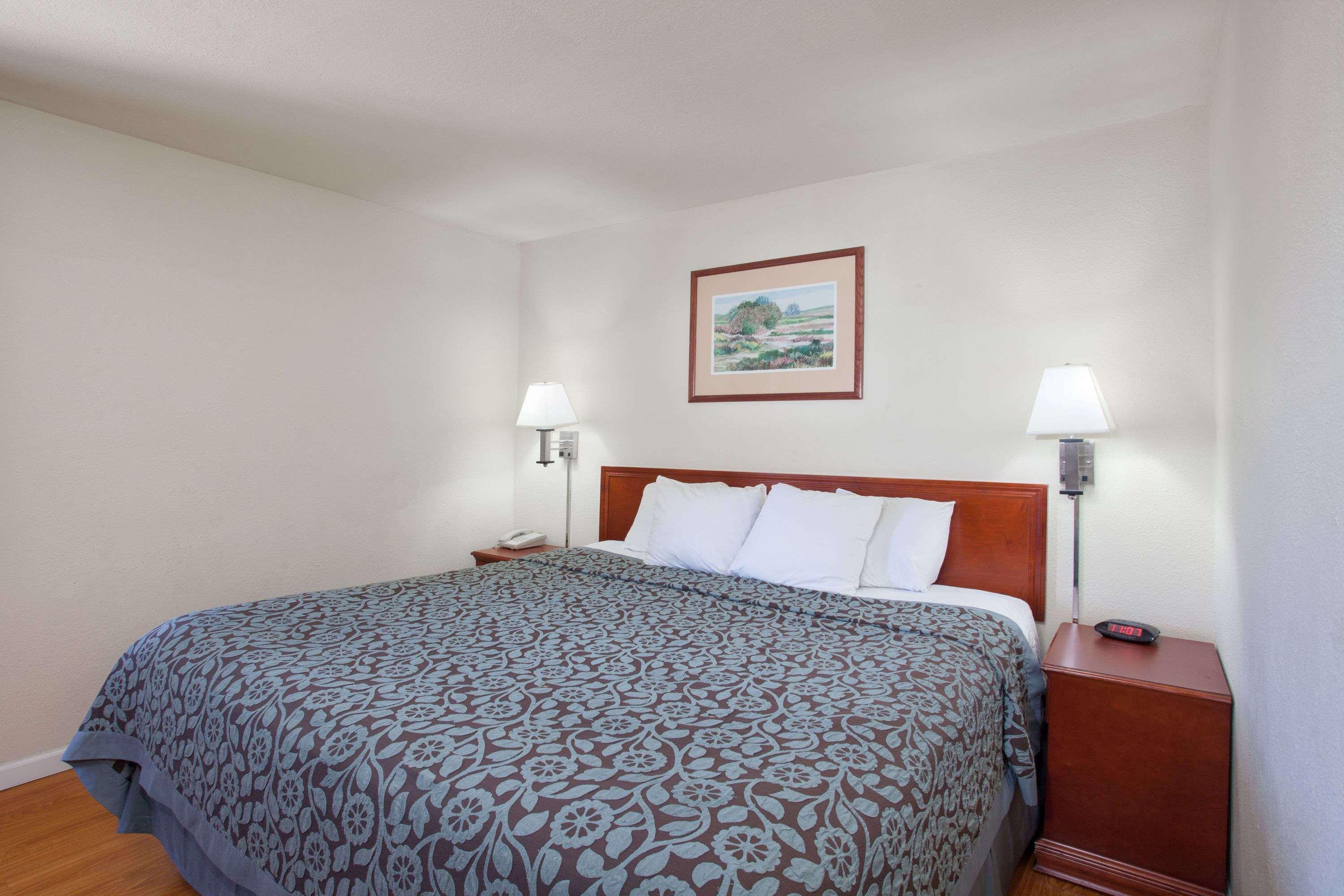 Days Inn By Wyndham Orange Anaheim Eksteriør billede