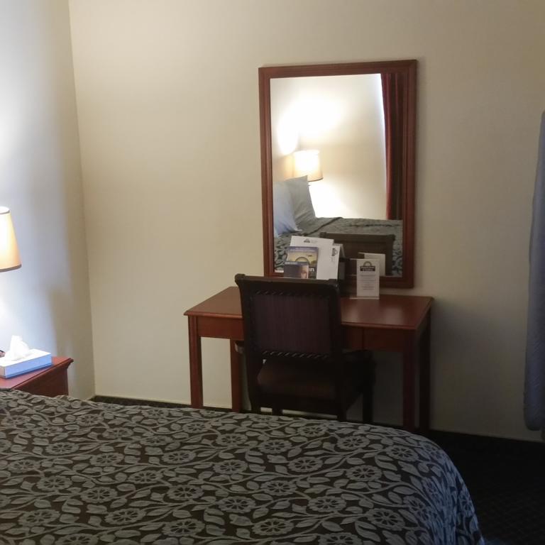 Days Inn By Wyndham Orange Anaheim Eksteriør billede