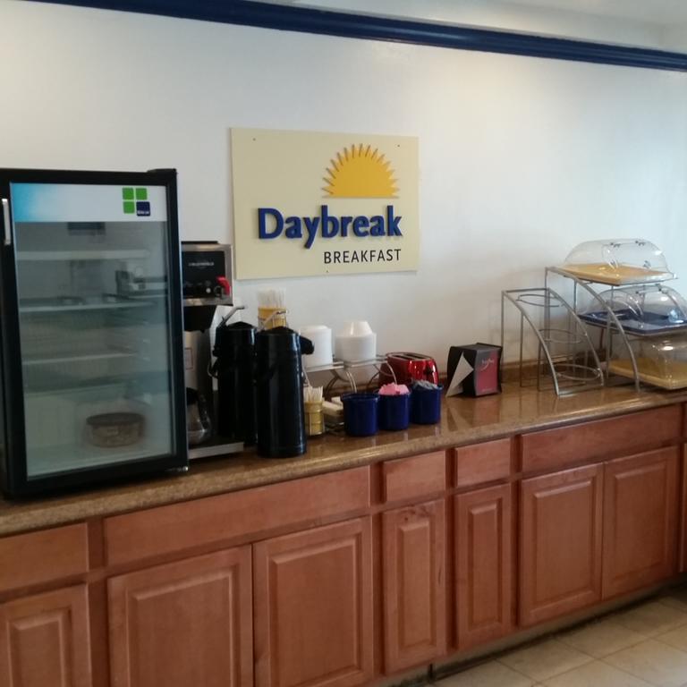 Days Inn By Wyndham Orange Anaheim Eksteriør billede